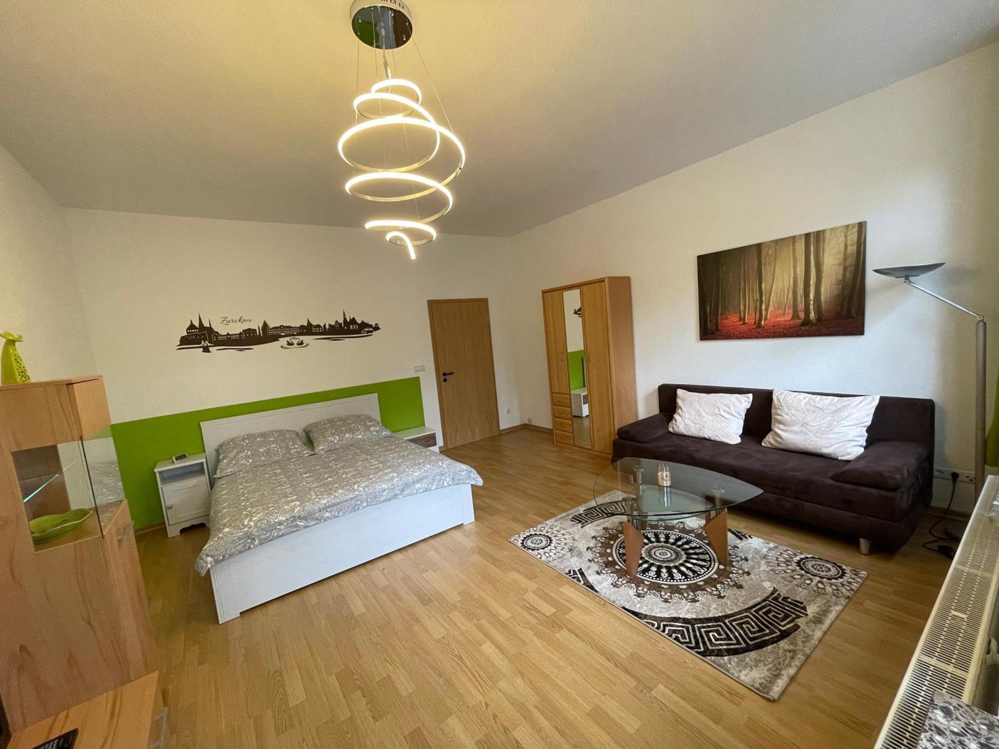 Ferienwohnung Im Zentrum Zwickaus Bagian luar foto