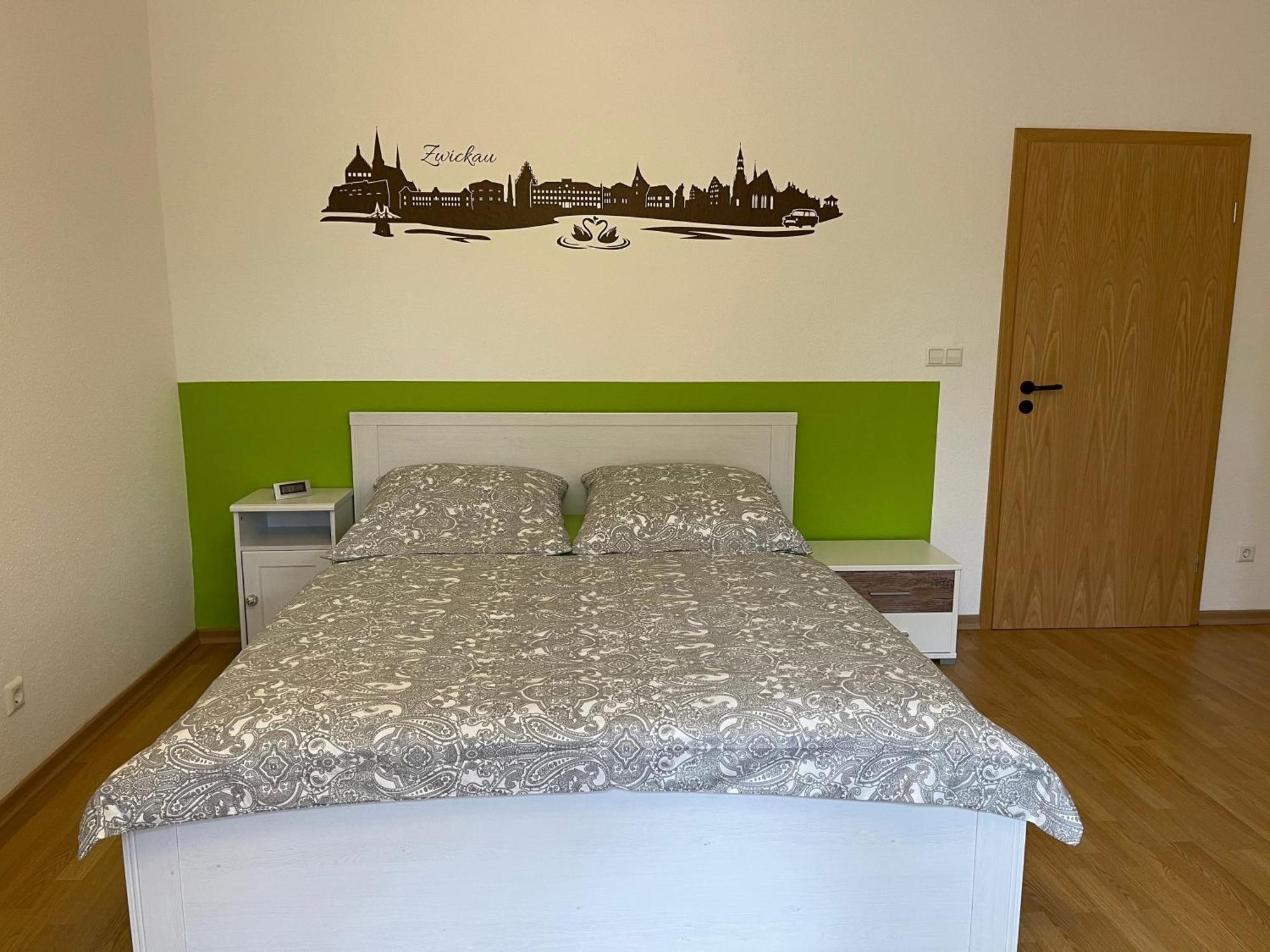Ferienwohnung Im Zentrum Zwickaus Bagian luar foto