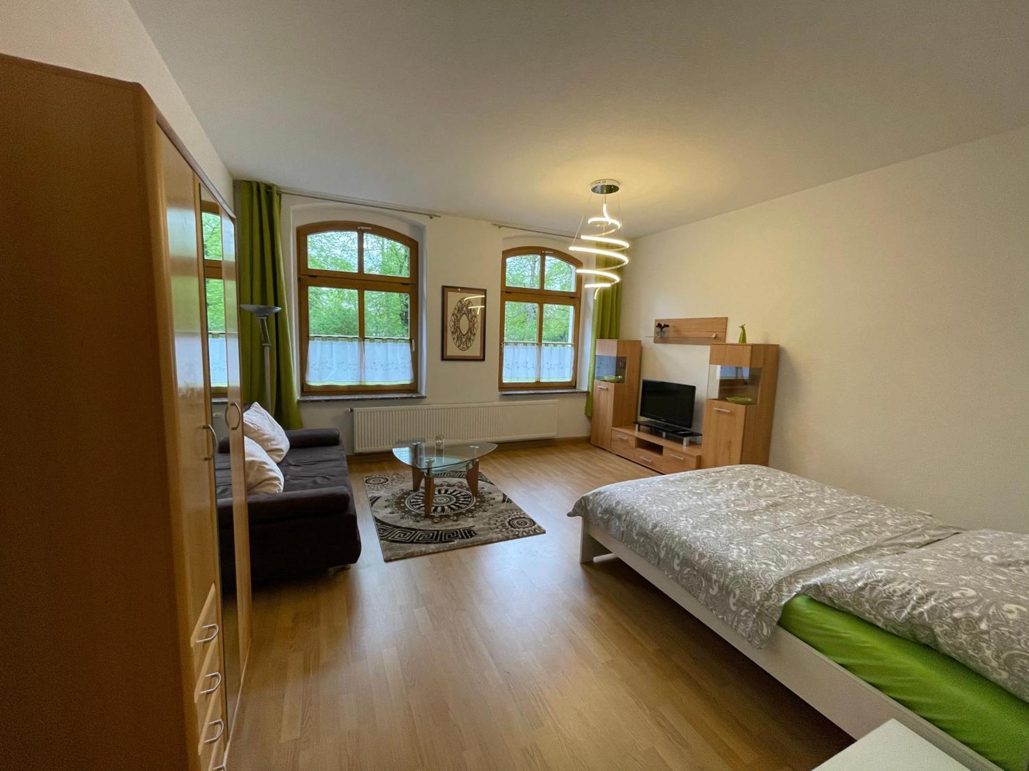 Ferienwohnung Im Zentrum Zwickaus Bagian luar foto